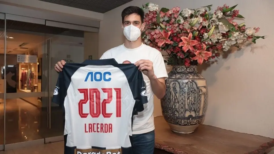 Jonathan Lacerda se convirtió en nuevo refuerzo del Alianza Lima