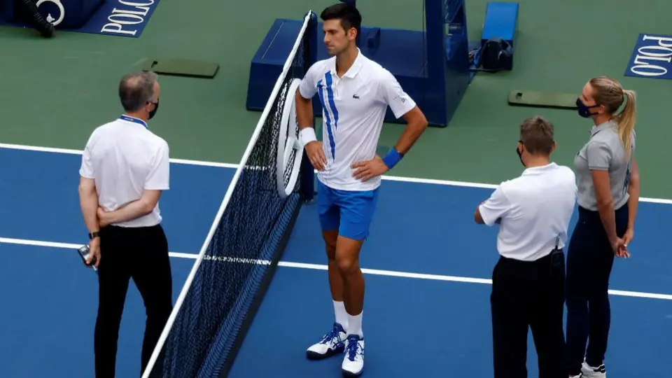 Djokovic justificaba: 'La mujer no va a tener que ir al hospital por esto'