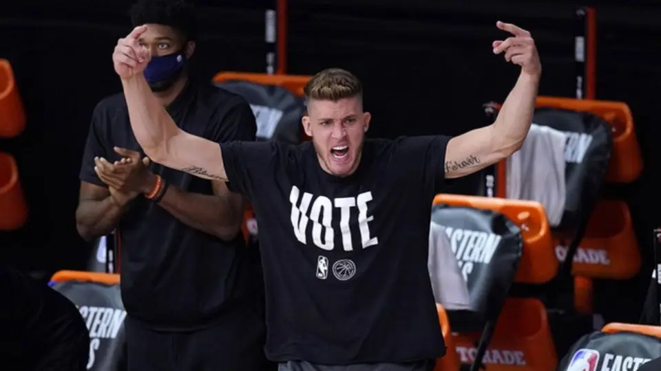 Meyers Leonard, separado del Miami Heat por insultos antisemitas