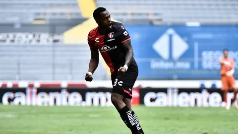 Renato Ibarra: Lucely Chalá y el jugador del Atlas presentaron a su nuevo hijo