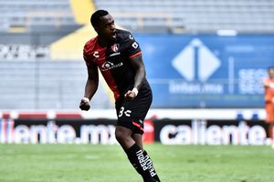 Renato Ibarra: Lucely Chalá y el jugador del Atlas presentaron a su nuevo hijo