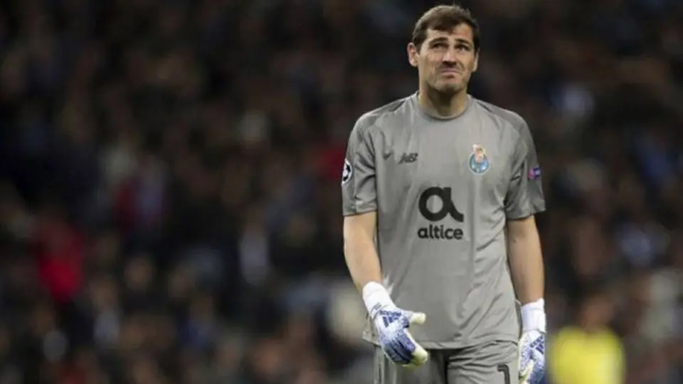 Iker Casillas: El mundo del futbol se rinde en elogios para el español tras su retiro