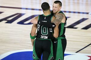 NBA: Tatum y Brown guiaron a los Celtics al triunfo sobre 76ers