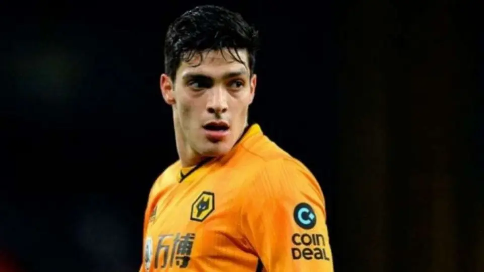 Raúl Jiménez: Equipos de la Premier League eliminan animales de sus escudos