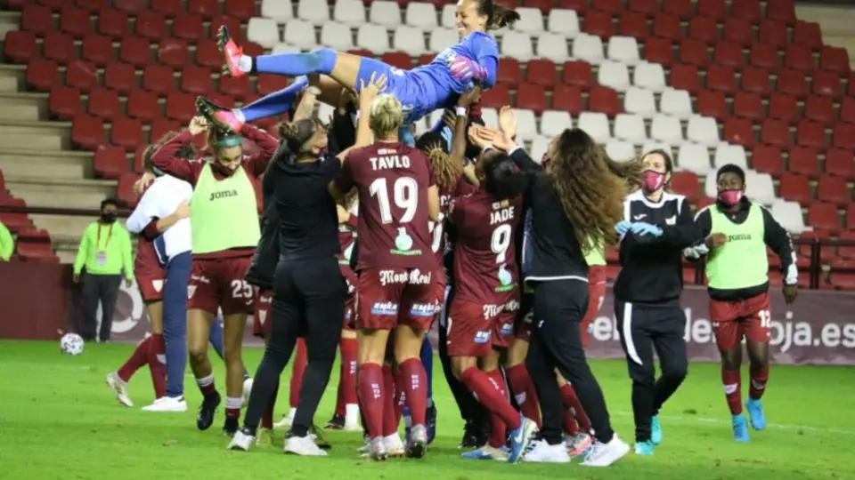 Pamela Tajonar: Sus atajadas valen al Logroño para colocarse en la Final de la Copa de la Reina