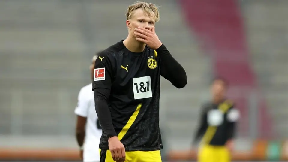 Bundesliga: Borussia Dortmund sufrió una sorpresiva derrota contra Ausburgo