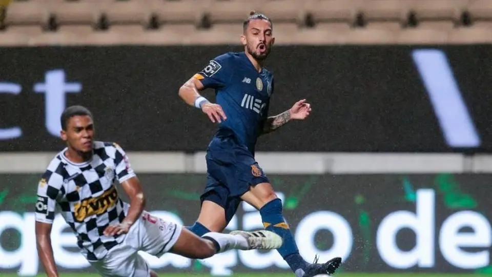 Porto: Tecatito Corona marcó en la goleada donde hubo duelo de mexicanos