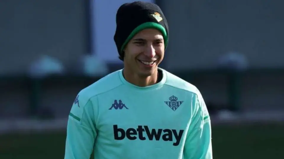 Diego Lainez y Néstor Araujo, entre las voces de La Liga contra la discriminación