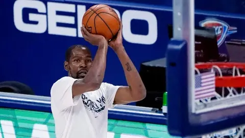 NBA: Kevin Durant fue obligado a dejar juego de los Nets por protocolo de la liga