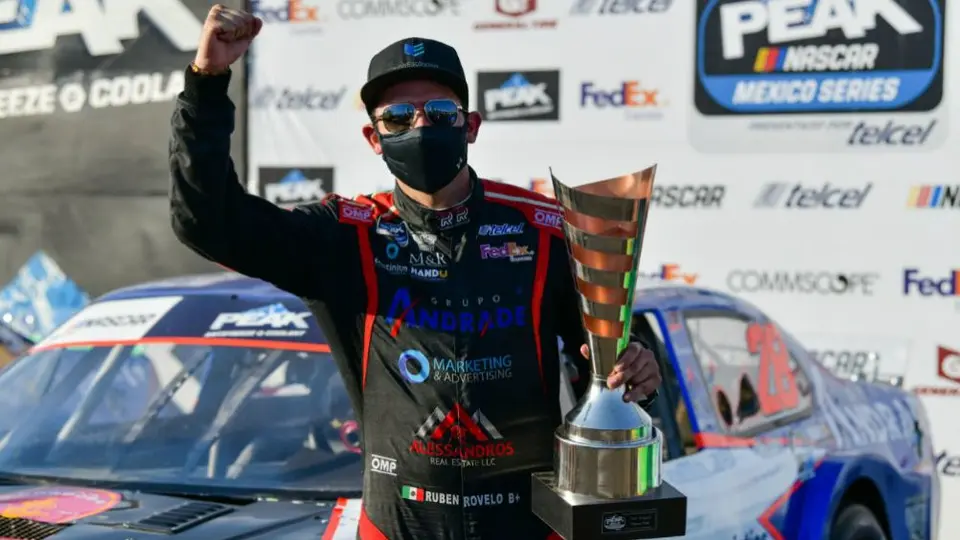 NASCAR: Rubén Rovelo, por el récord de carreras ganadas en una temporada en Amozoc