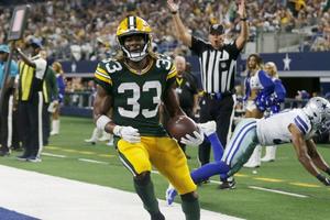 Aaron Jones llevó su PS4 al hospital mientras esperaba labor de parto de su pareja