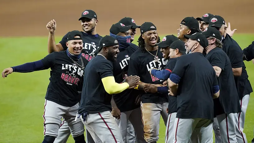 Braves barrió a Marlins y va por primera vez a Serie de Campeonato desde 2001