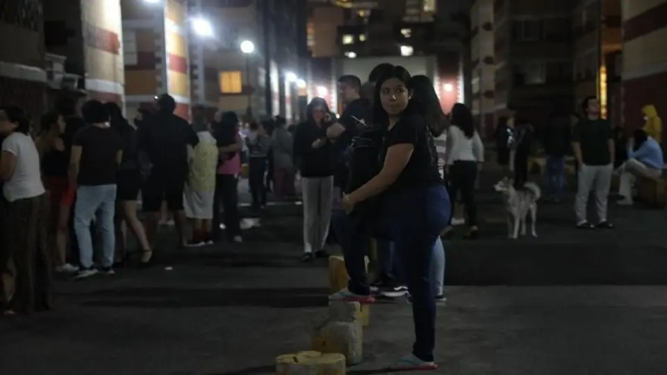 CDMX: Sismo de magnitud preliminar 5.9 activó la alerta sísmica