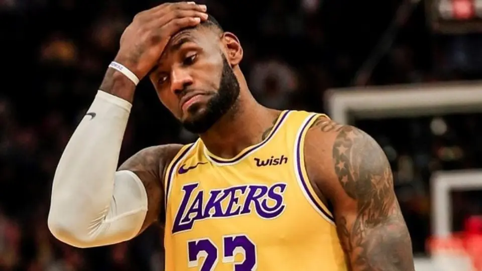 LeBron James sobre los comentarios de Kyrie Irving: 'Me dolieron un poco'
