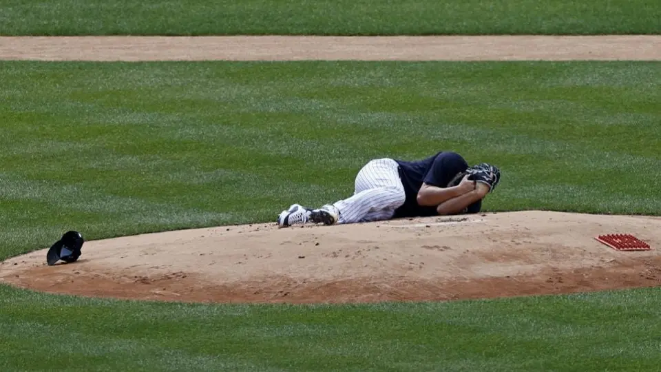 Video: Masahiro Tanaka, abridor de los Yanquis, fue golpeado en la cabeza por una línea