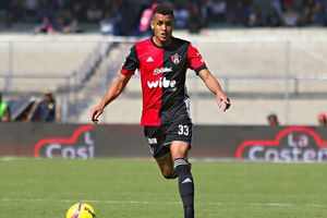 Atlas: Exjugador confesó que robaba zapatos del vestuario para alimentar a su familia