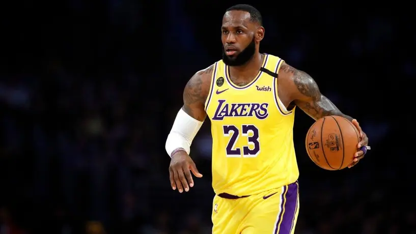 NBA: LeBron James no usará mensaje contra el racismo en su playera