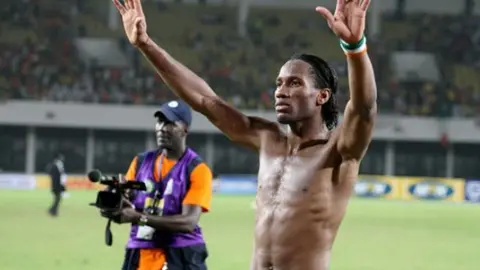 Didier Drogba: Revelaron videoescándalo del marfileño