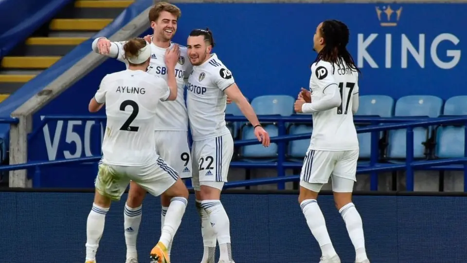 Premier League: Leeds de Bielsa remontó y venció al Leicester City