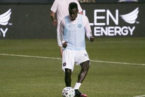 Video: Matuidi anota gol en entrenamiento y sus compañeros revisan jugada en 'VAR'