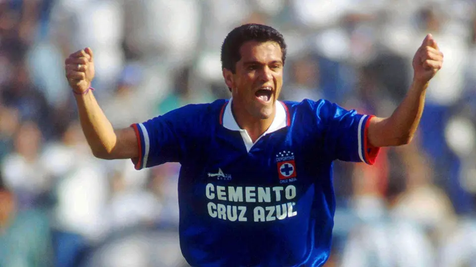 Cruz Azul: Carlos Hermosillo, elegido por disidentes como figura directiva durante la transición