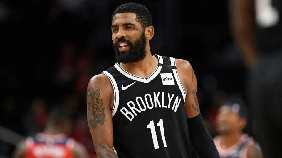 NBA: Kyrie Irving regresó a los entrenamientos con los Nets