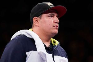 Eddy Reynoso explotó por críticas a Canelo: 'Déjense de mam...'