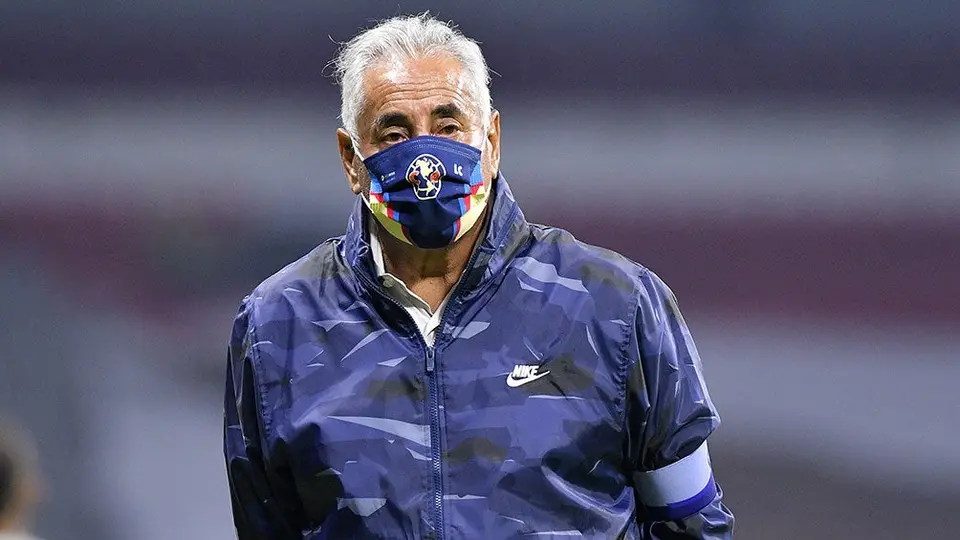América Femenil: Leonardo Cuéllar renunció tras el Clásico; la directiva aceptó
