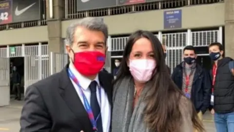 Laporta: Mujer del video aclaró la polémica por frase 'cuando tengas 18, llámame'