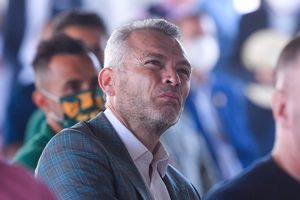 José Luis Higuera lanzó indirecta a Rodolfo Pizarro en Twitter