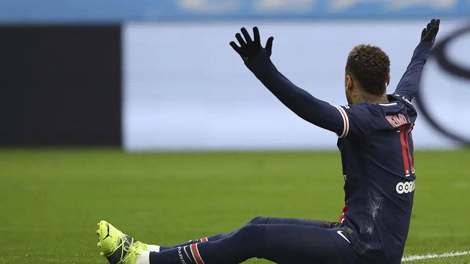 Neymar salió lesionado, pero PSG avanzó a Octavos en Copa de Francia