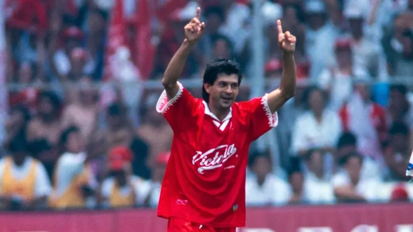 Saturnino Cardozo presentó su nuevo libro: ‘Cardozo, Príncipe del Gol’