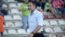Video: Gustavo Matosas dio lecciones de técnica y se puso a dominar el balón