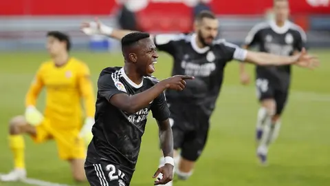 Real Madrid: Vinicius Jr. le dio la victoria a los merengues sobre el Sevilla