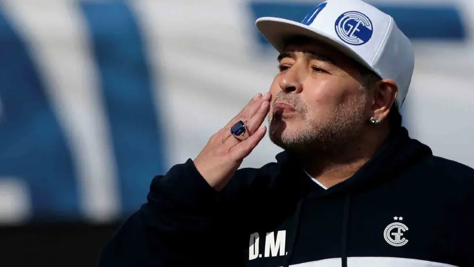 Ceferin a Maradona: "Este es otro partido que vas a ganar"