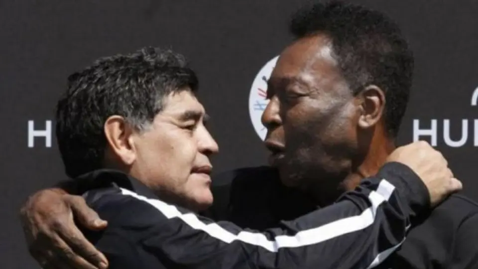 La Volpe: 'Maradona está un peldaño más arriba que Pelé'