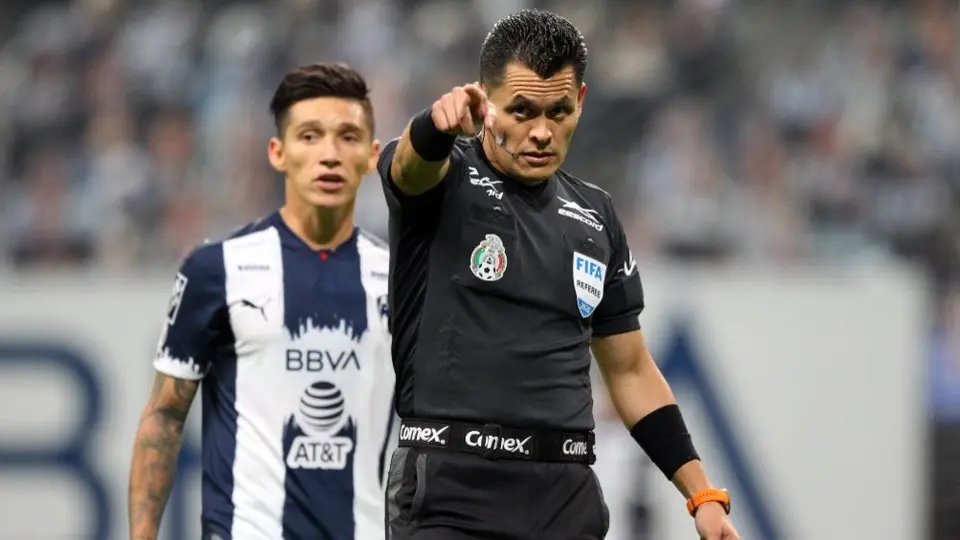 Liga MX: Pérez Durán, suspendido por marcar penalti en el Rayados vs América