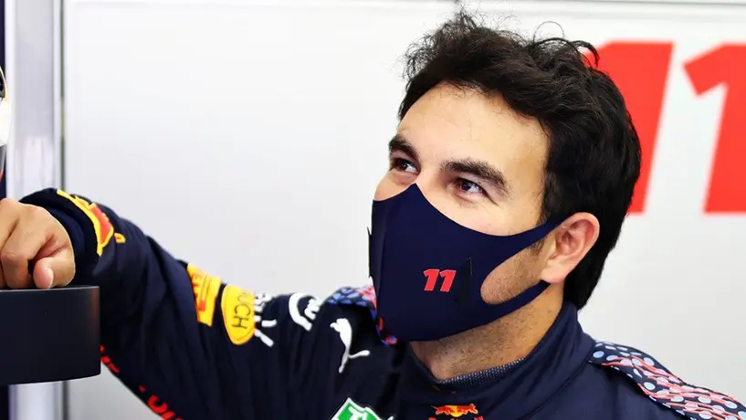 Video: Checo Pérez protagonizó divertido comercial junto a Max Verstappen