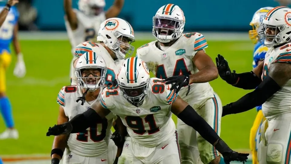 NFL: Miami Dolphins superó a LA Chargers en la tercera victoria de Tua Tagovailoa