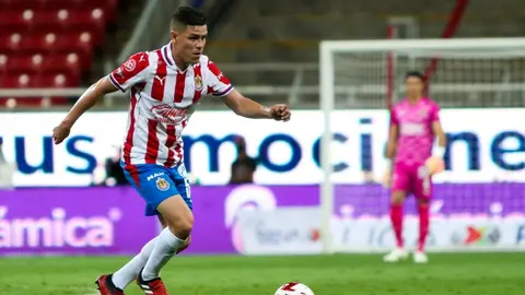 Chivas: Eduardo Torres, que acababa de debutar, fue expulsado en apenas media hora