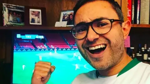 Video: Furby, criticado en redes sociales por su narración en inglés del Mazatlán vs Juárez