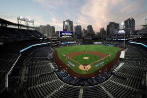 MLB y sus equipos demandan a aseguradoras por pérdidas causadas por la pandemia