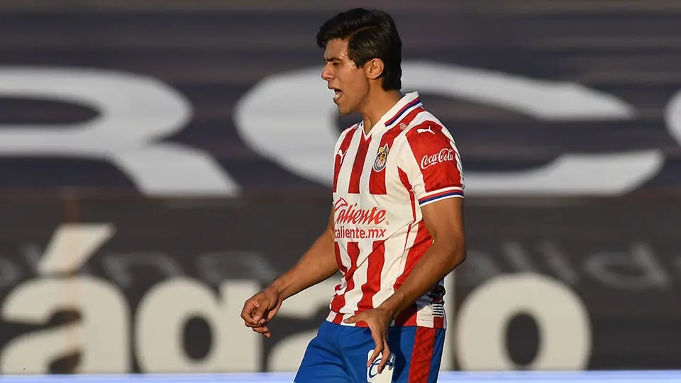 Chivas: Vucetich moldea a un 'nuevo' JJ Macías para Europa