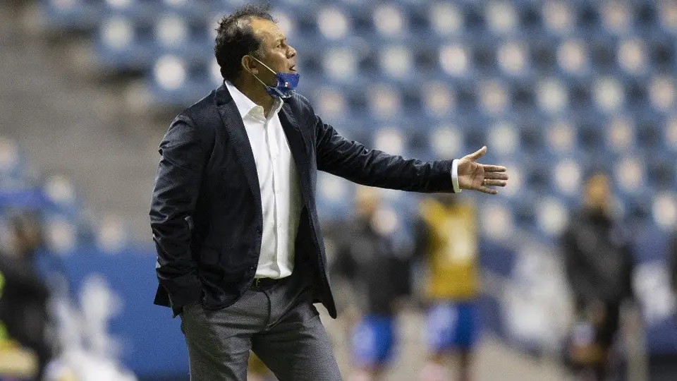 Juan Reynoso sobre Cruz Azul: 'El momento del equipo no da para vender humo'