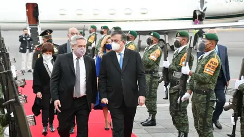 Presidente de Argentina viajó a México en el avión de Lionel Messi