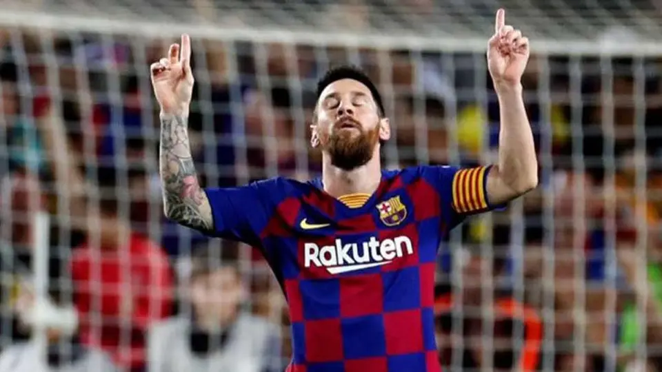 Setién: 'Lewandowski es un gran futbolista, pero no está a la altura de Messi'