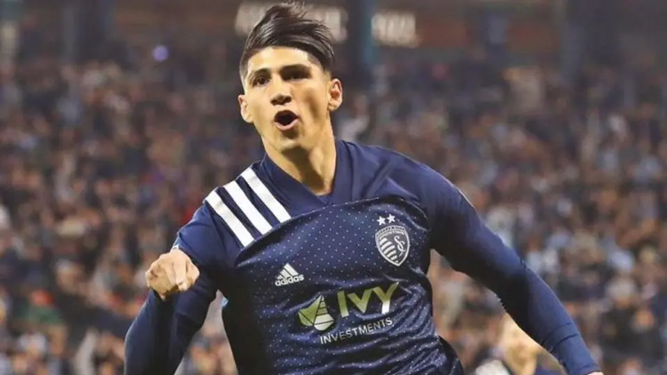 Alan Pulido dedicó conmovedor mensaje de cumpleaños a su esposa
