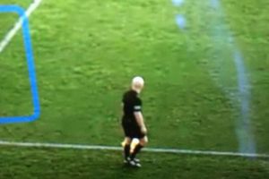 Video: Cámara manejada por inteligencia artificial confundió al balón con árbitro calvo