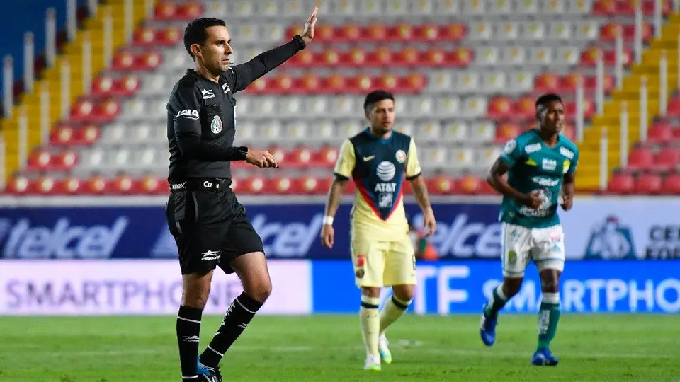 César Arturo Ramos, 'congelado' en Jornada 15 tras polémica con Piojo Herrera