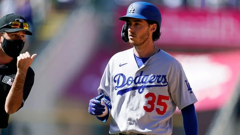 Dodgers: Cody Bellinger conectó jonrón, pero quedó en out por error de Turner